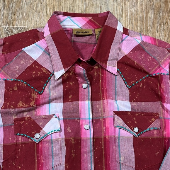 Wrangler EUC Pearl Snap Button Front Long Sleeve Western Shirt Pink Plaid Medium - Picture 2 of 11